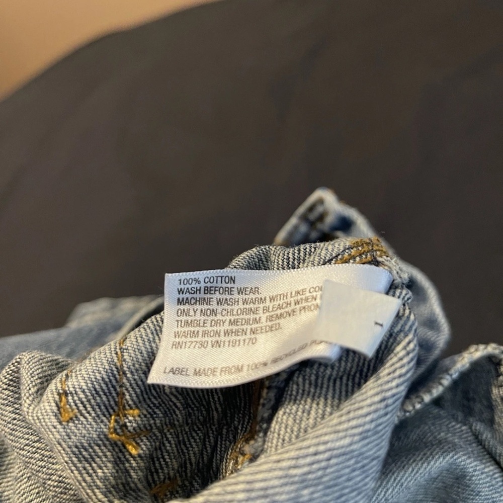 Target Baby Genuine Oshkosh Overall Light Denim Straps 2T - Picture 9 of 10